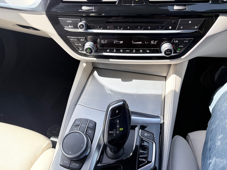 2019 BMW 5 Series thumbnail 14