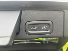 2025 Volvo XC60 thumbnail 26
