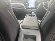 2025 Volvo XC60 thumbnail 37